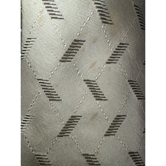 614. RENOMA Paris Tie - Stylish Accessory - Picture 7 of 8